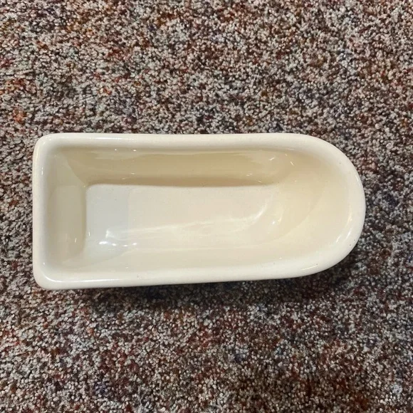 The Plaza White Ceramic Trinket Dish - Picture 2 of 6